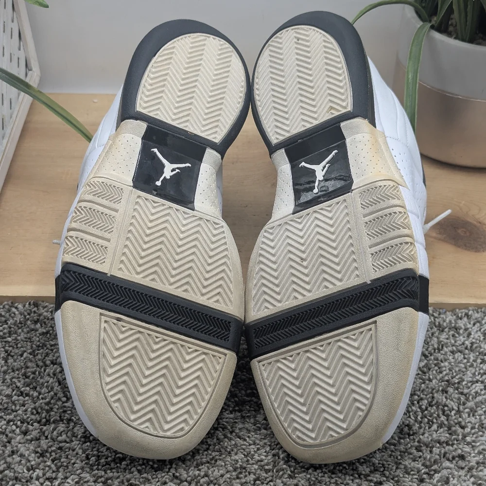 2013 Jordan Team Elite Mens Size 10 Low Leather Running Walking Sports Shoes  c